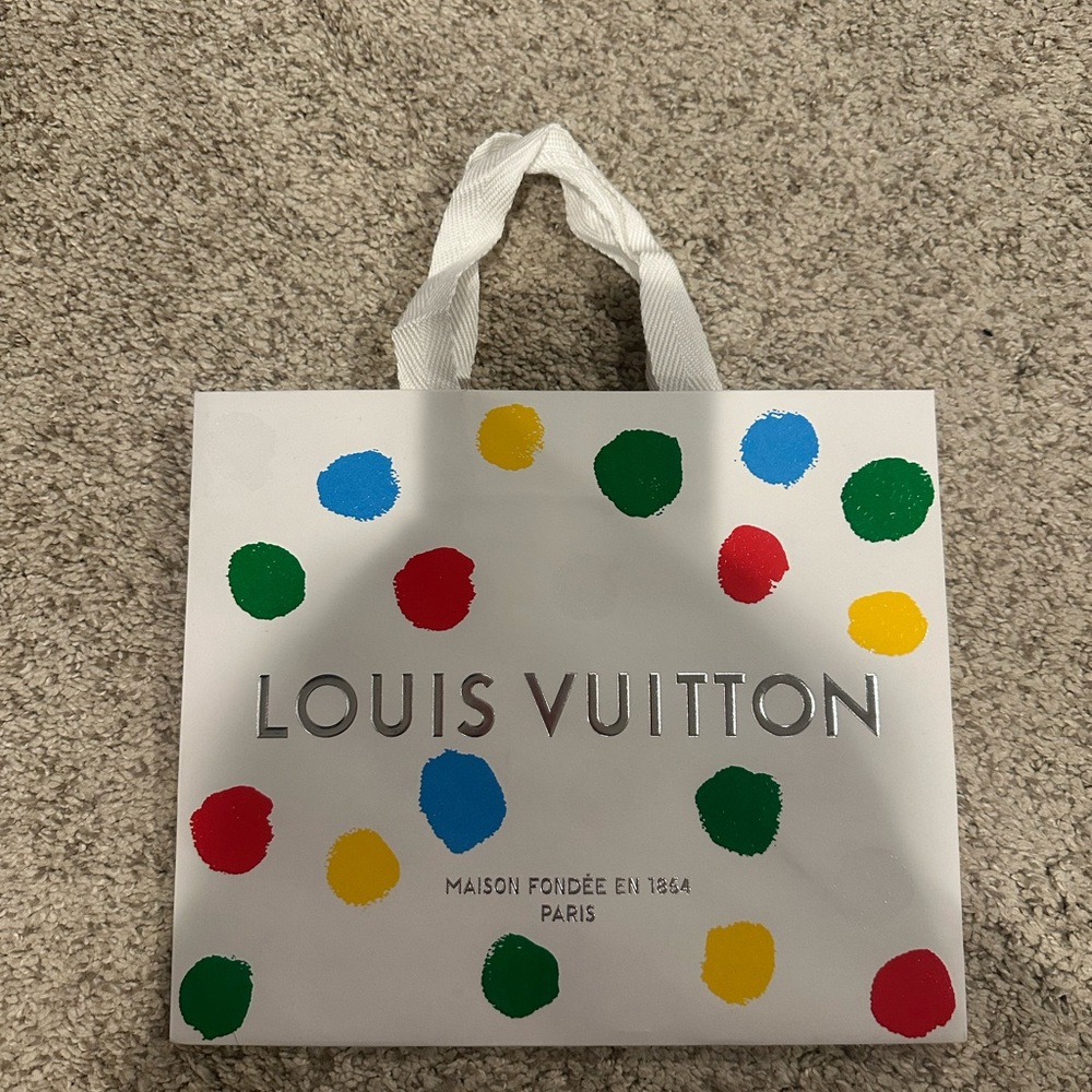 Louis Vuitton x Yayoi Kusama gift bag